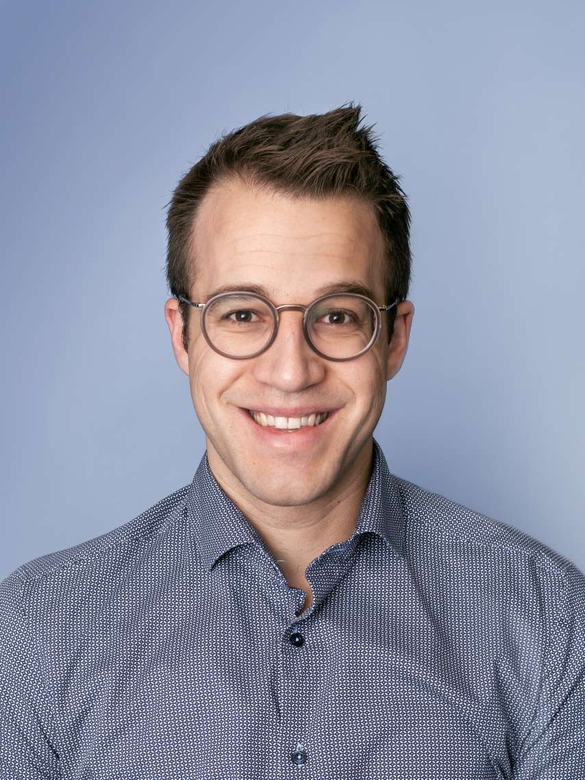 Interview mit Benjamin Luethi von der Hunziker Betatech AG über ihren humanoiden Roboter Plix Interview mit Benjamin Luethi von der Hunziker Betatech AG über ihren humanoiden Roboter Plix