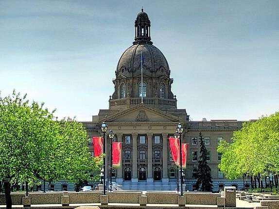 Alberta fördert Bohrroboter von Borobotics
