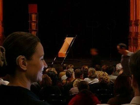 Casinotheater Winterthur testet Hörhilfe von accessify.live