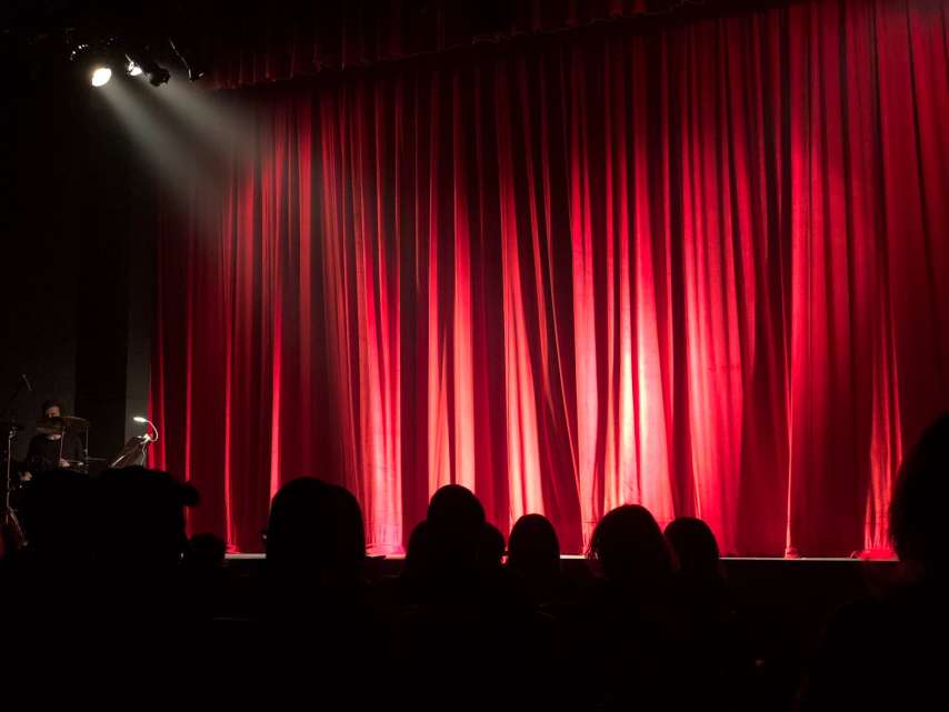 Alle Theater
